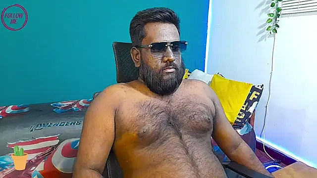 Rayansmith  online show from March 12, 2:12 pm