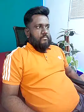 Rayansmith  online show from April 11, 8:57 pm