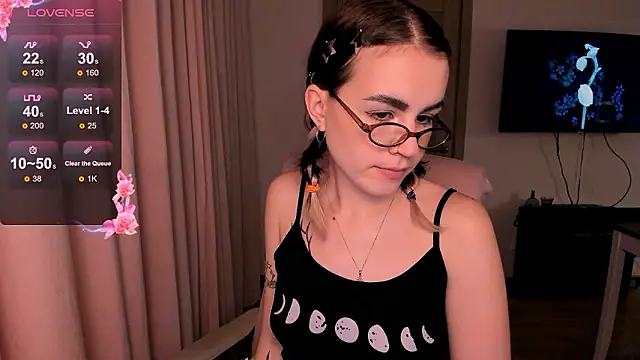 Snapshot of _selectrra chatting on December 5, 2:33 pm  selectrra online show from December 5, 2:33 pm