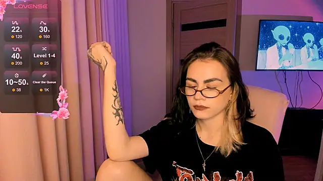 Snapshot of _selectrra chatting on December 11, 6:09 pm  selectrra online show from December 11, 6:09 pm