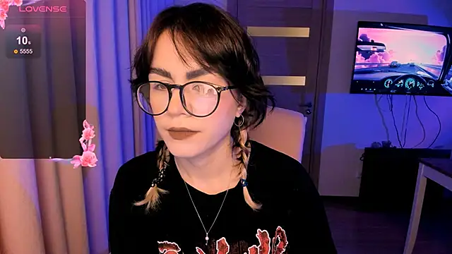 Snapshot of _selectrra chatting on December 19, 6:45 pm  selectrra online show from December 19, 6:45 pm