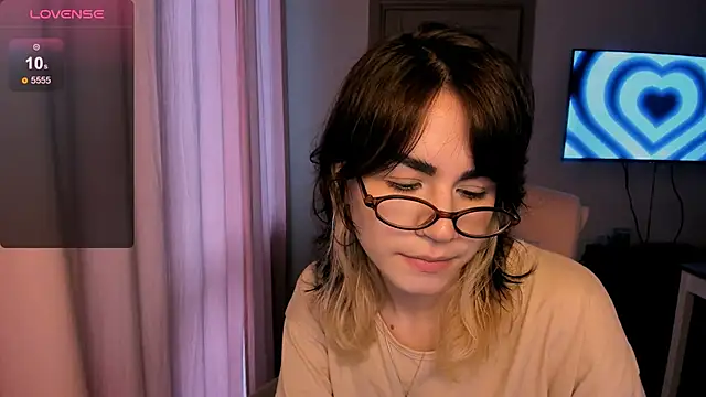 Snapshot of _selectrra chatting on January 11, 11:23 am  selectrra online show from January 11, 11:23 am