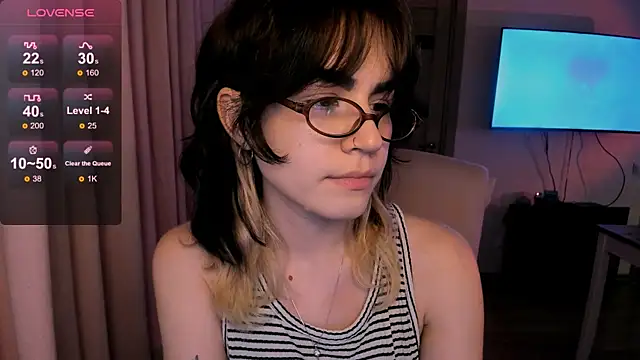 Snapshot of _selectrra chatting on January 15, 2:13 pm  selectrra online show from January 15, 2:13 pm