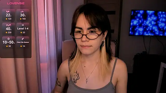 Snapshot of _selectrra chatting on January 20, 2:14 pm  selectrra online show from January 20, 2:14 pm