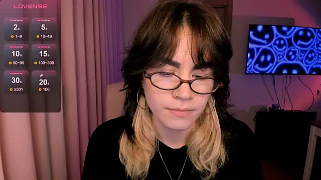 Snapshot of _selectrra chatting on January 23, 2:39 pm  selectrra online show from January 23, 2:39 pm