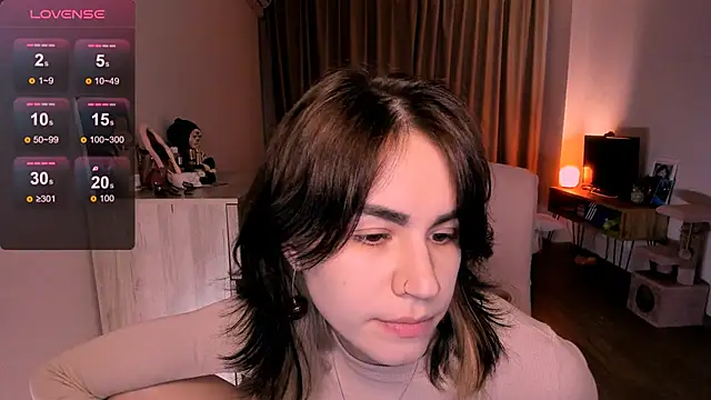 Snapshot of _selectrra chatting on March 18, 3:53 pm  selectrra online show from March 18, 3:53 pm