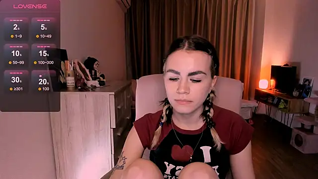 Snapshot of _selectrra chatting on March 19, 3:51 pm  selectrra online show from March 19, 3:51 pm