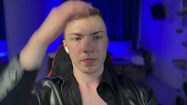 iron  chap online show from February 11, 7:19 pm