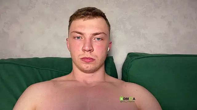 iron  chap online show from April 18, 7:29 pm