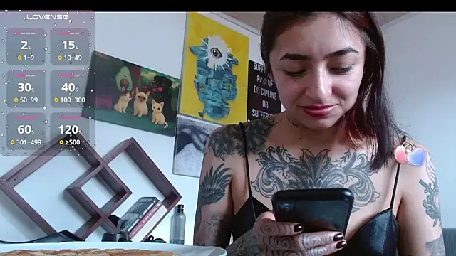 ZoeBakers  online show from February 14, 5:43 pm