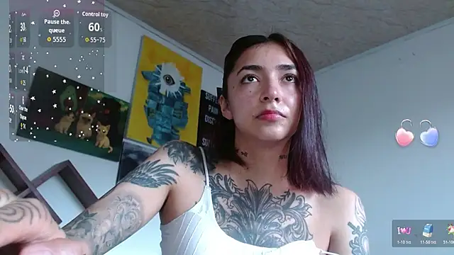 ZoeBakers  online show from February 28, 9:05 pm