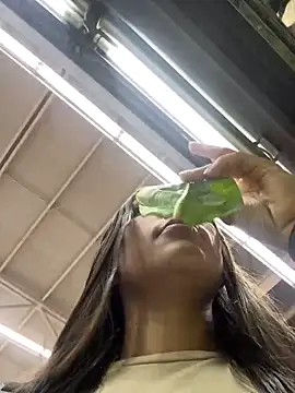 Snapshot of dominantandsubmissiveshow chatting on March 5, 6:23 pm dominantandsubmissiveshow online show from March 5, 6:23 pm