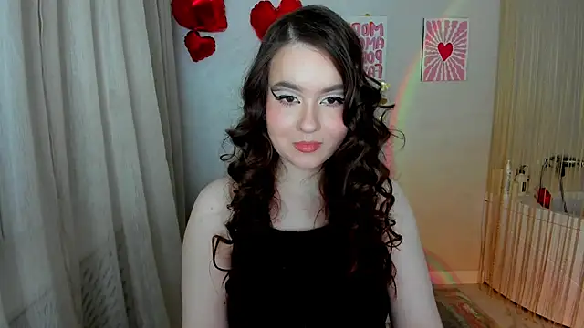 Snapshot of WishToBloom chatting on February 23, 7:22 pm WishToBloom online show from February 23, 7:22 pm