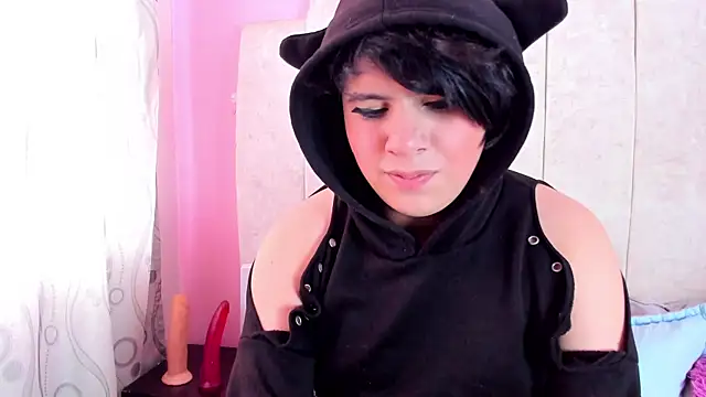 Snapshot of Satuurn_ chatting on March 6, 2:40 pm Satuurn online show from March 6, 2:40 pm