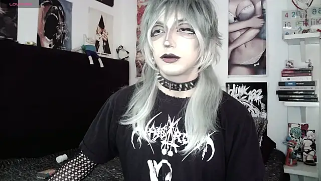 Snapshot of kiiler_queen chatting on May 6, 3:39 pm kiiler queen online show from May 6, 3:39 pm