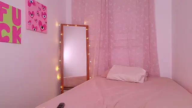 Mar 333 online show from January 7, 8:55 pm