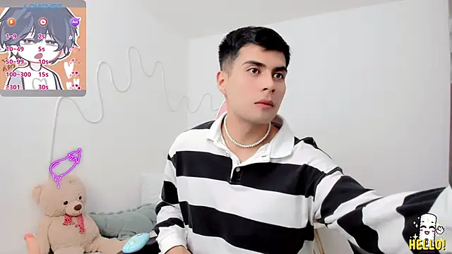 lucas cute online show from December 14, 8:35 pm