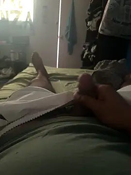 Snapshot of Kammxxx chatting on April 8, 2:39 pm Kammxxx online show from April 8, 2:39 pm