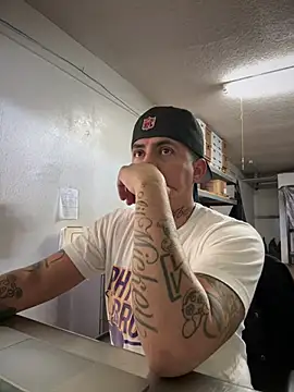 PeterGrandee online show from December 5, 8:11 pm