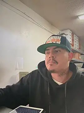 PeterGrandee online show from January 23, 9:39 pm