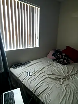 PeterGrandee online show from October 1, 11:33 pm