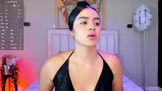 Paula Desousa online show from March 14, 8:03 pm