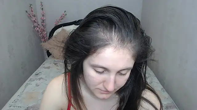 Snapshot of Holliy_Cooper chatting on May 13, 8:12 am Holliy Cooper online show from May 13, 8:12 am