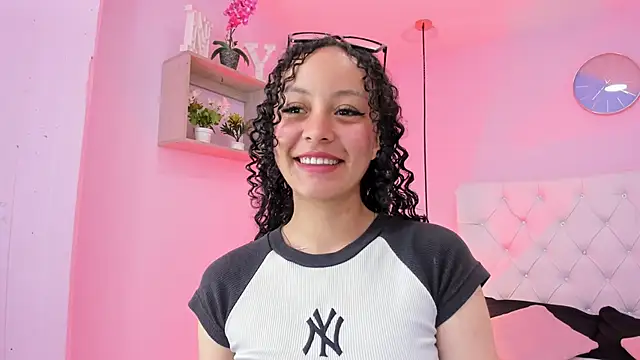 Snapshot of Xiomi_Lz chatting on October 26, 3:56 am Xiomi Lz online show from October 26, 3:56 am