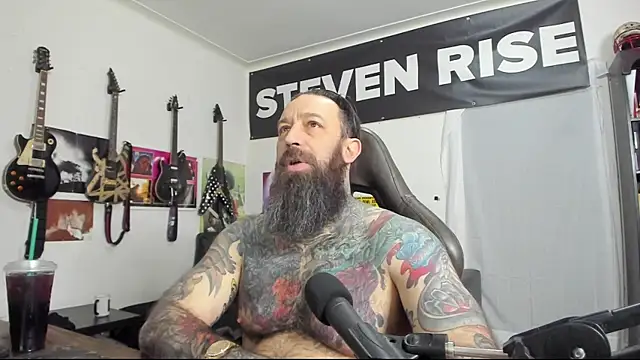 Snapshot of StevenRiseNYC chatting on February 3, 1:08 pm StevenRiseNYC online show from February 3, 1:08 pm