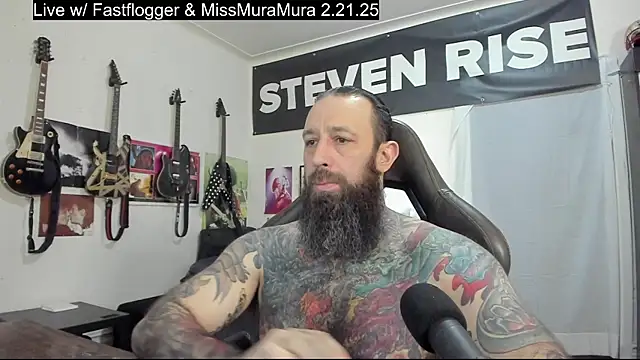 Snapshot of StevenRiseNYC chatting on February 17, 6:37 pm StevenRiseNYC online show from February 17, 6:37 pm
