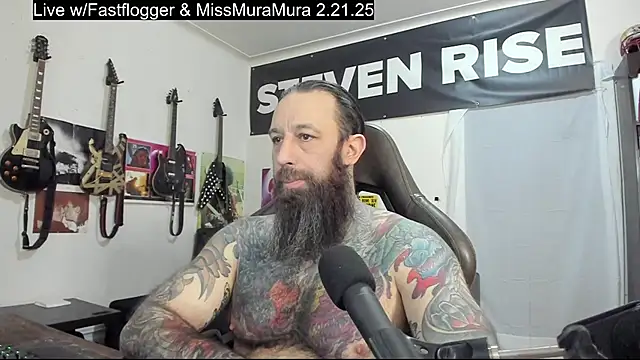 Snapshot of StevenRiseNYC chatting on February 18, 1:00 pm StevenRiseNYC online show from February 18, 1:00 pm
