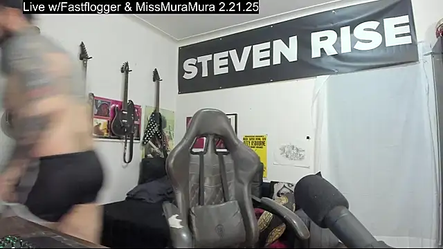 Snapshot of StevenRiseNYC chatting on February 19, 2:12 am StevenRiseNYC online show from February 19, 2:12 am