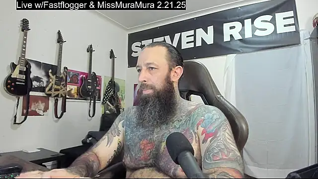 Snapshot of StevenRiseNYC chatting on February 19, 10:53 pm StevenRiseNYC online show from February 19, 10:53 pm