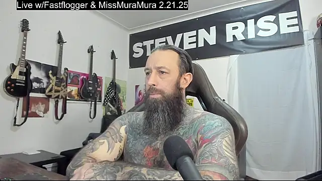 Snapshot of StevenRiseNYC chatting on February 20, 1:57 am StevenRiseNYC online show from February 20, 1:57 am