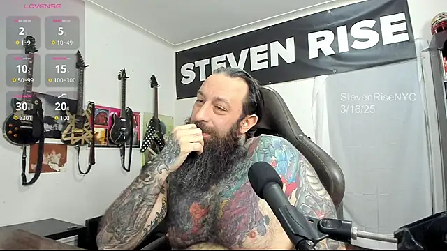 Snapshot of StevenRiseNYC chatting on March 17, 10:17 pm StevenRiseNYC online show from March 17, 10:17 pm
