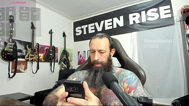 Snapshot of StevenRiseNYC chatting on March 20, 2:40 am StevenRiseNYC online show from March 20, 2:40 am
