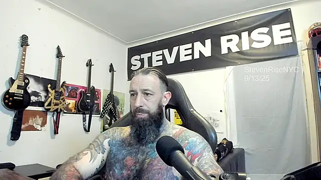 Snapshot of StevenRiseNYC chatting on September 14, 2:11 am StevenRiseNYC online show from September 14, 2:11 am