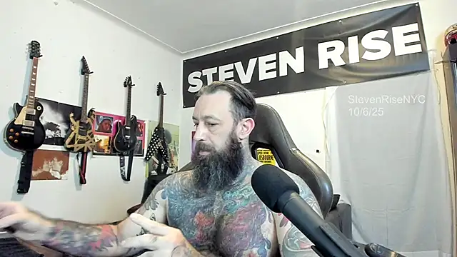 Snapshot of StevenRiseNYC chatting on October 6, 12:57 pm StevenRiseNYC online show from October 6, 12:57 pm