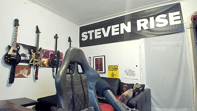 Snapshot of StevenRiseNYC chatting on October 7, 11:13 pm StevenRiseNYC online show from October 7, 11:13 pm