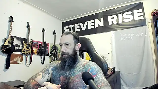 Snapshot of StevenRiseNYC chatting on October 9, 12:47 pm StevenRiseNYC online show from October 9, 12:47 pm