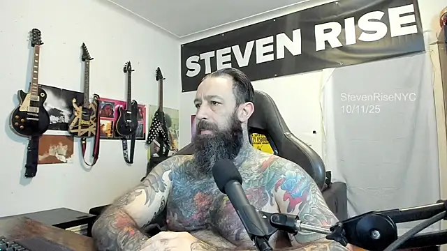 Snapshot of StevenRiseNYC chatting on October 11, 12:04 pm StevenRiseNYC online show from October 11, 12:04 pm
