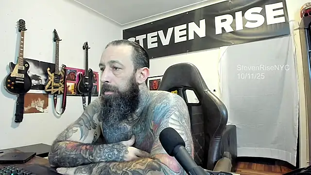 Snapshot of StevenRiseNYC chatting on October 12, 12:09 am StevenRiseNYC online show from October 12, 12:09 am