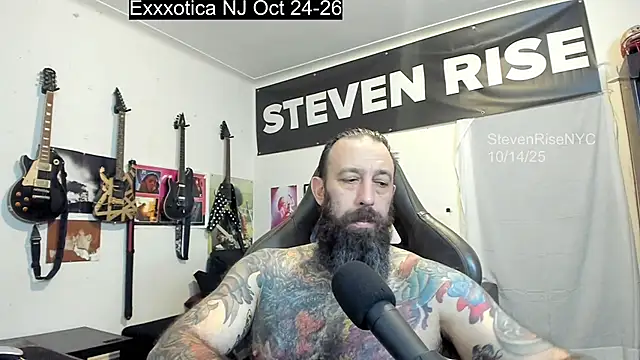 Snapshot of StevenRiseNYC chatting on October 15, 12:55 am StevenRiseNYC online show from October 15, 12:55 am