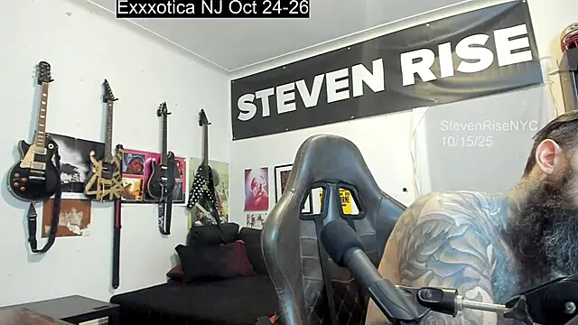 Snapshot of StevenRiseNYC chatting on October 15, 1:00 pm StevenRiseNYC online show from October 15, 1:00 pm