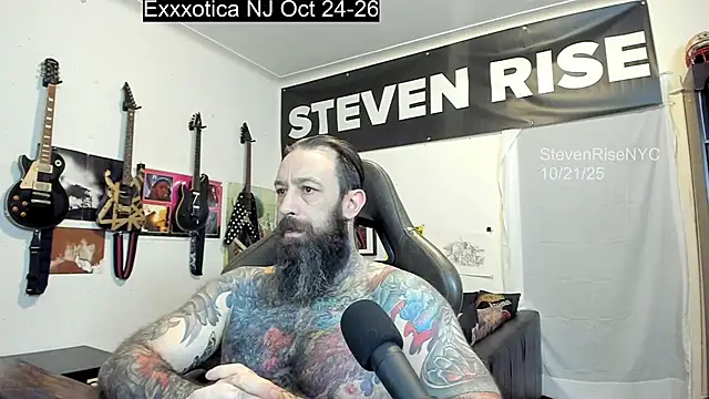 Snapshot of StevenRiseNYC chatting on October 21, 12:06 pm StevenRiseNYC online show from October 21, 12:06 pm