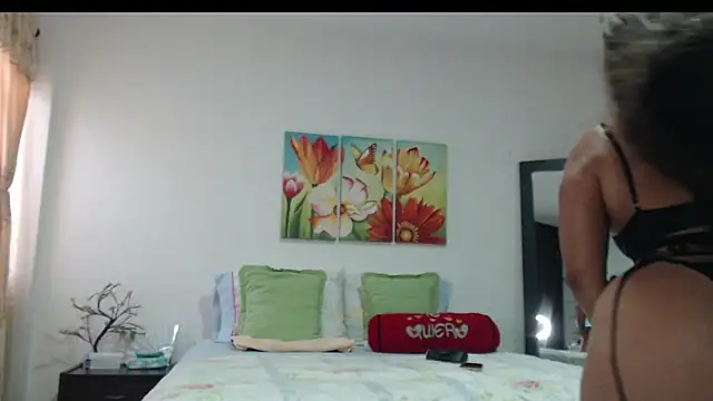 Snapshot of BombasticASSXXX chatting on April 13, 8:58 pm BombasticASSXXX online show from April 13, 8:58 pm
