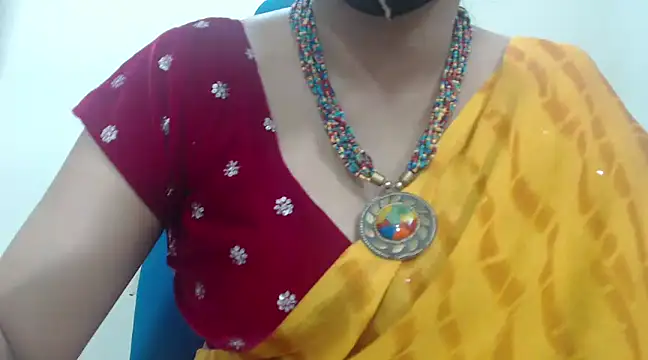 Lovely Siri 23 online show from February 1, 6:40 pm