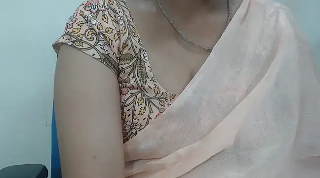 Lovely Siri 23 online show from February 20, 6:28 am