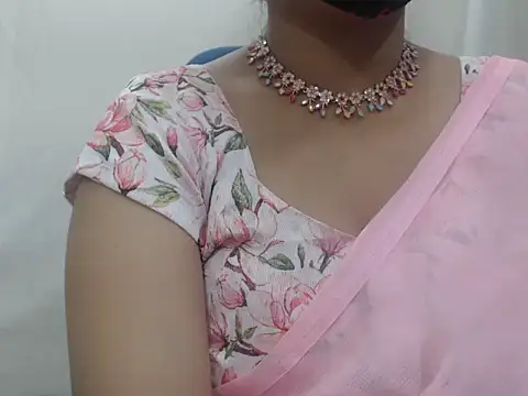 Lovely Siri 23 online show from December 22, 6:10 am