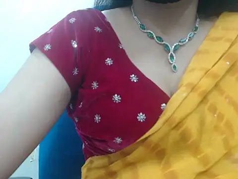 Lovely Siri 23 online show from April 10, 5:17 pm